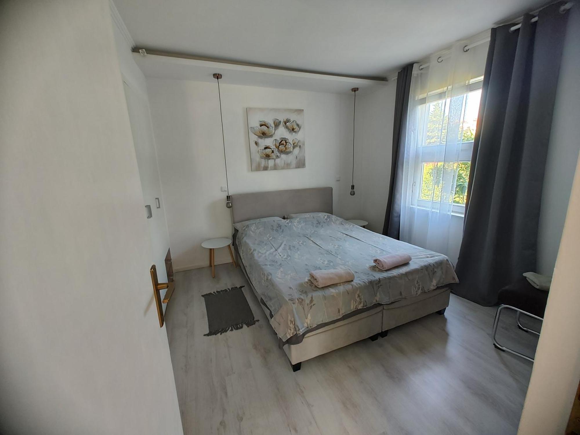 Apartment & Primavera